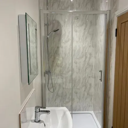 Lovely In 5 Vendégház