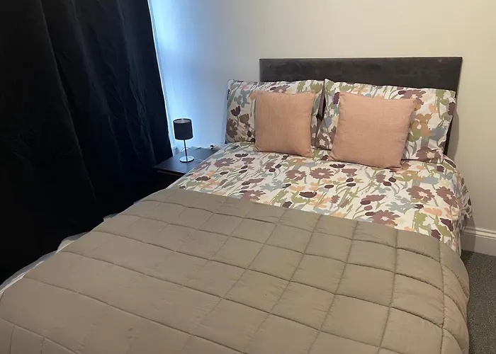 Lovely In 5 Guest house *