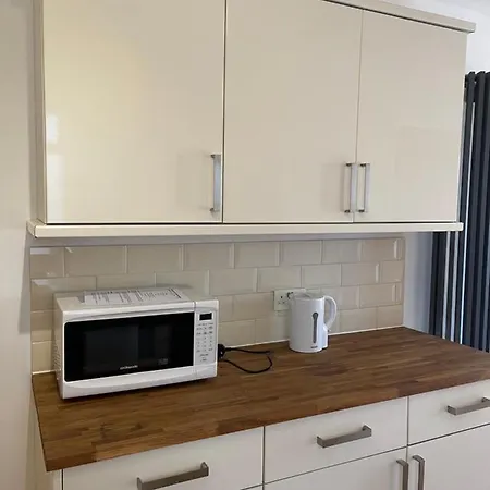 Гостьовий будинок Lovely In 5 Бристоль